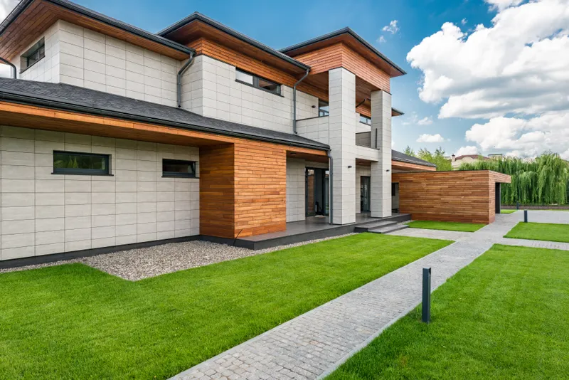 Garden & Side-Yard Walkways